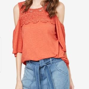 🍂2/$30 Sanctuary cold shoulder burnt orange top